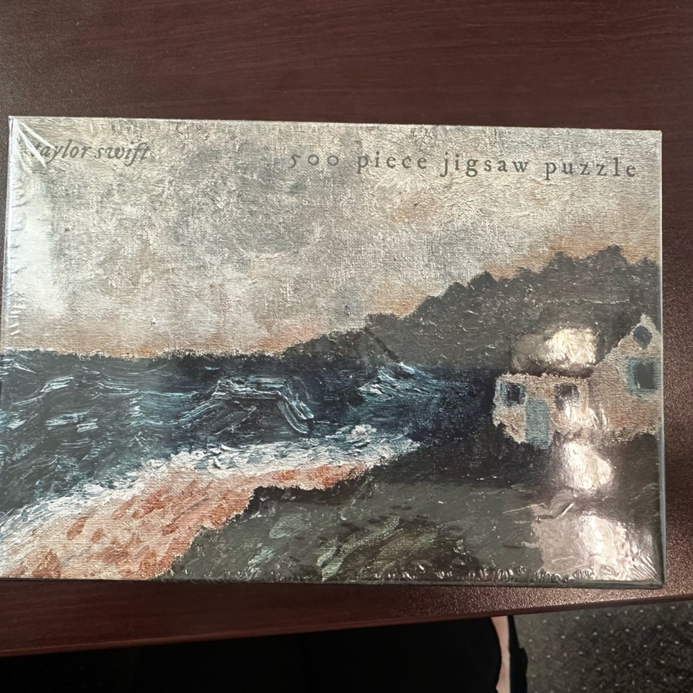 Taylor swift house on the coast puzzle